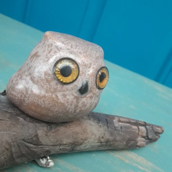 Pottery Clay Owl on Driftwood Artist Signed Glass Eyes Bird Themed Art - Picture 7 of 15